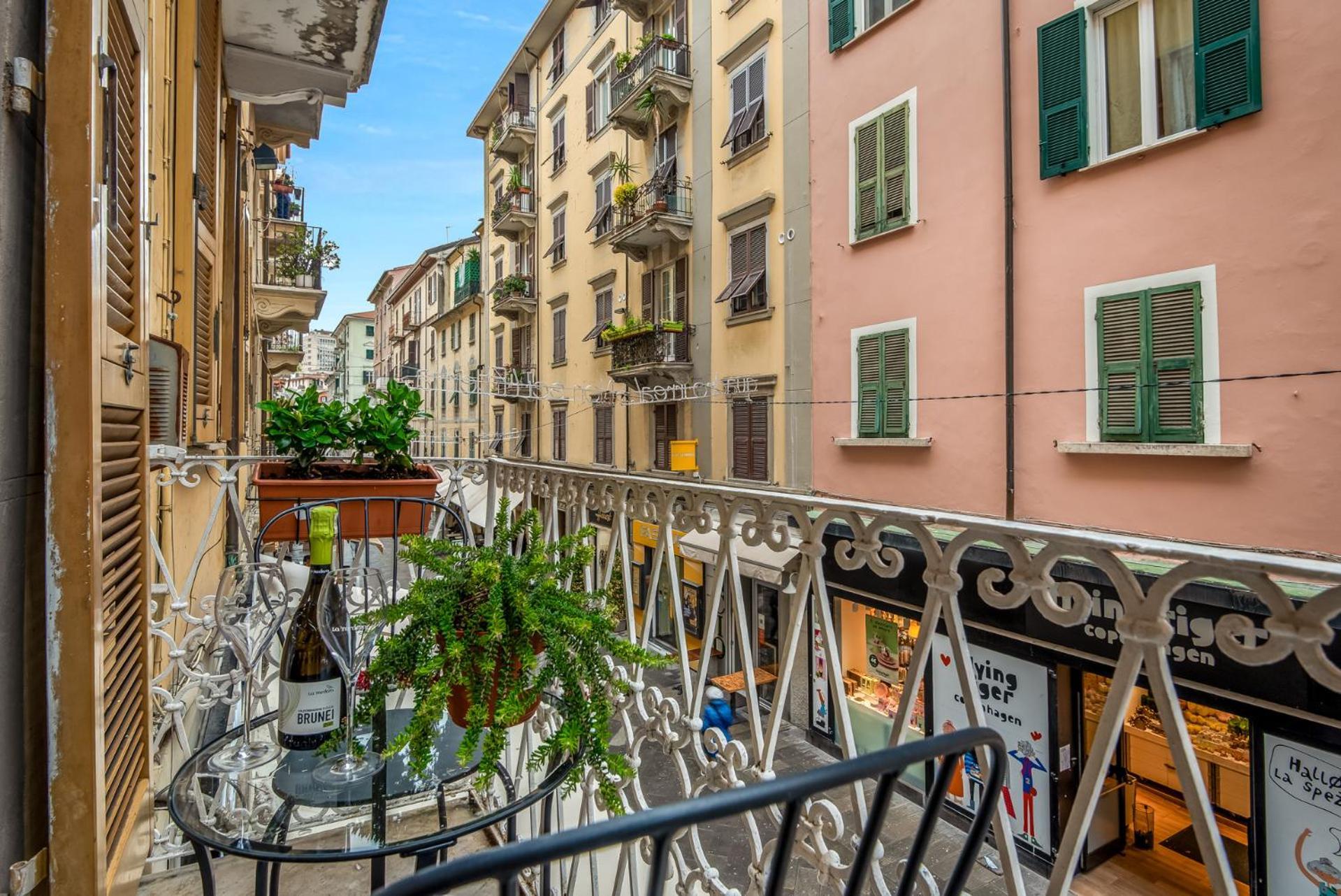 Cinque Terre Memory Affittacamere ลาสเปเซีย ภายนอก รูปภาพ